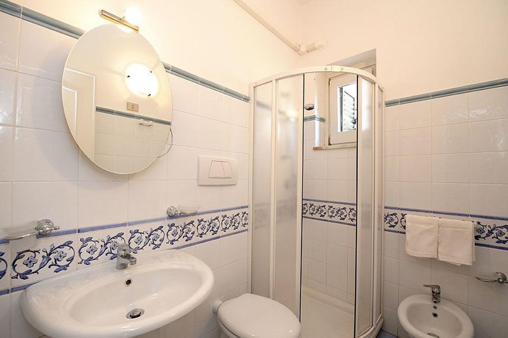 La Piazzetta Hotel Amalfi Room photo