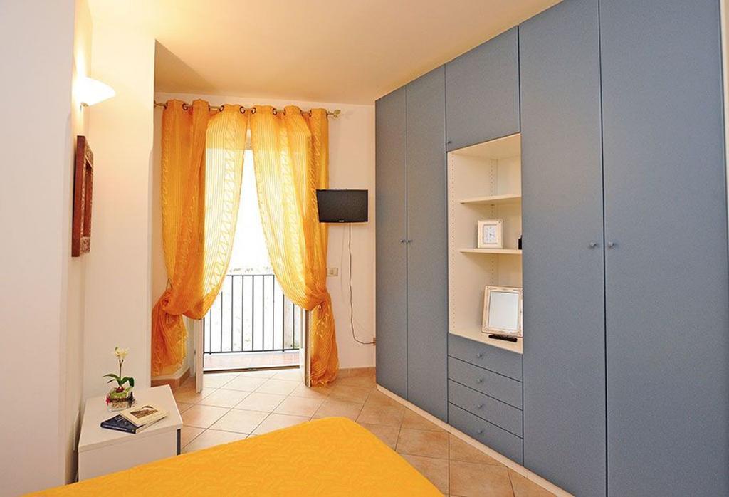 La Piazzetta Hotel Amalfi Room photo